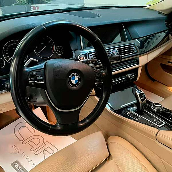 BMW 520d, carsmultimarca.com, vista interior.